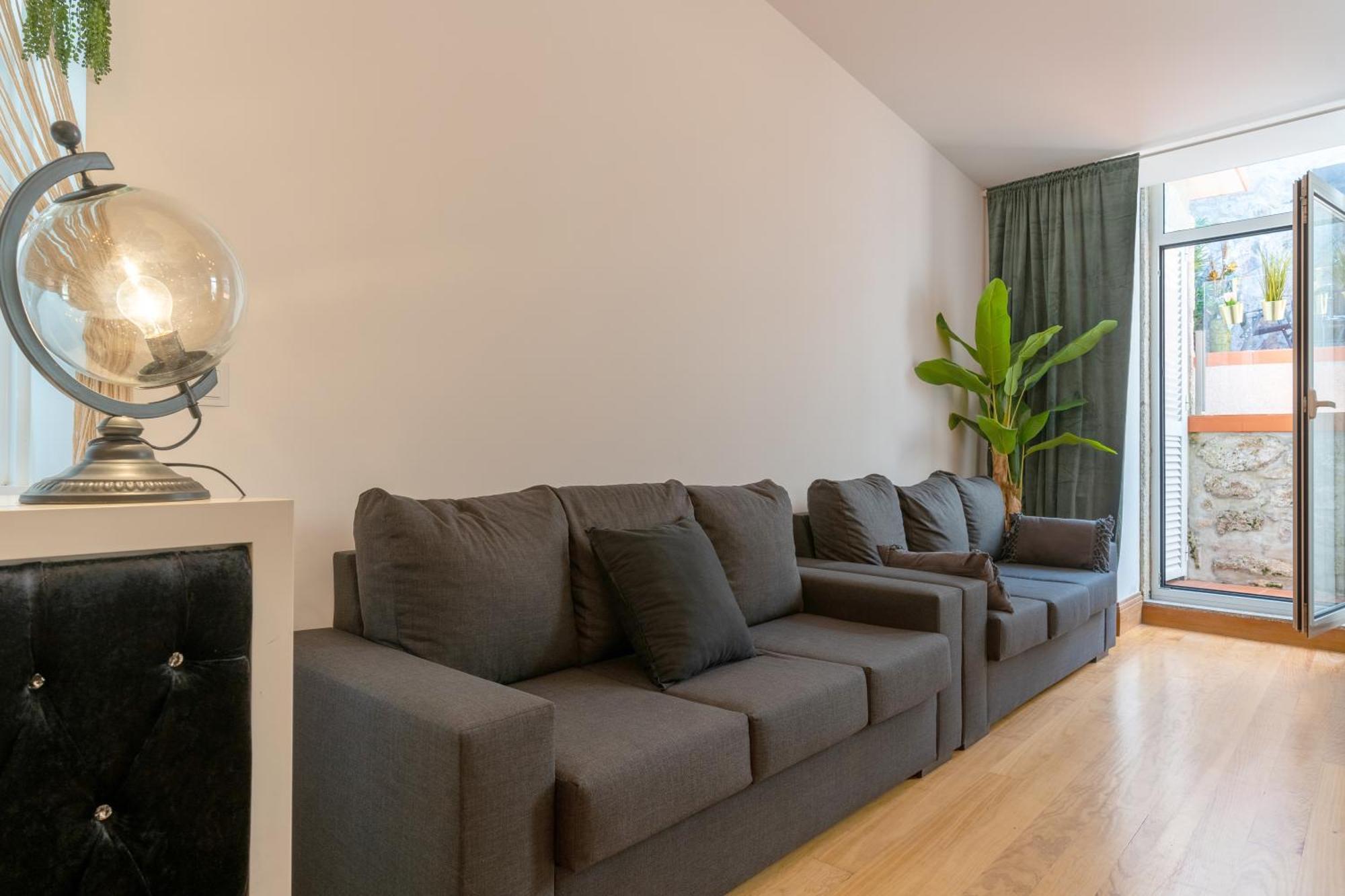 Cozy Nest Hostel OOporto Esterno foto