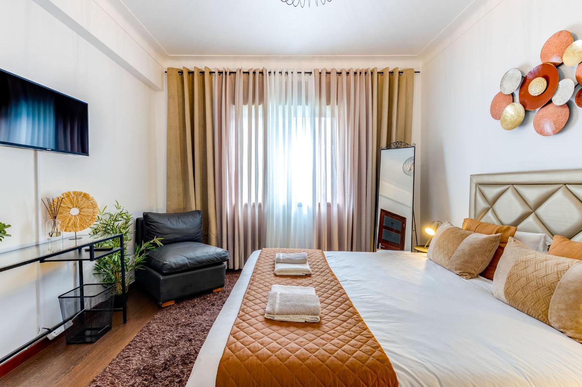 Cozy Nest Hostel OOporto Esterno foto